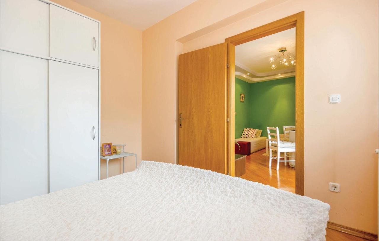 1 Bedroom Amazing Apartment In Fiume Kültér fotó