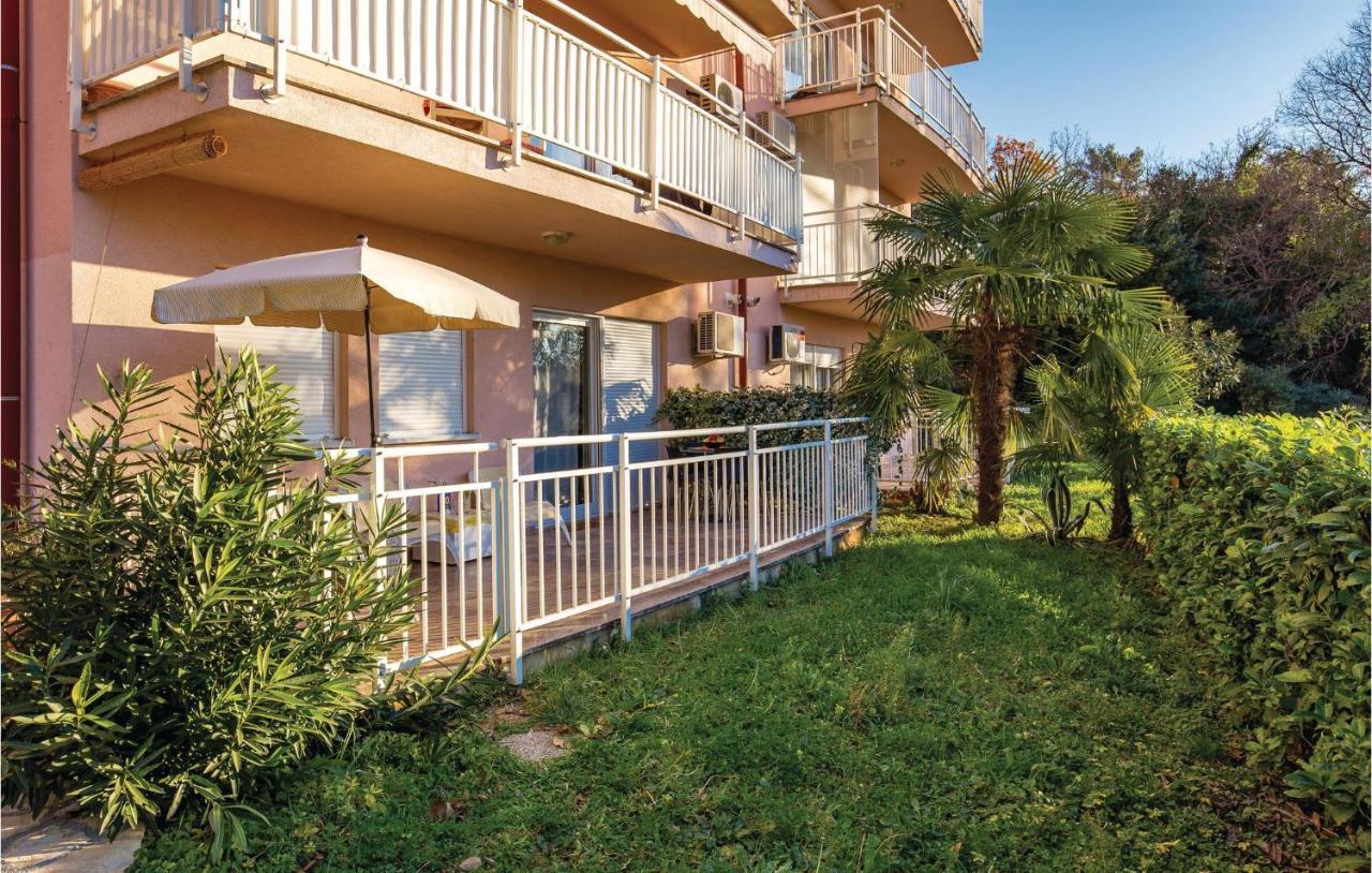 1 Bedroom Amazing Apartment In Fiume Kültér fotó